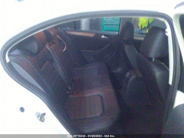 3VWLP7AJ2DM395646 Volkswagen Jetta Sedan Sel W/nav