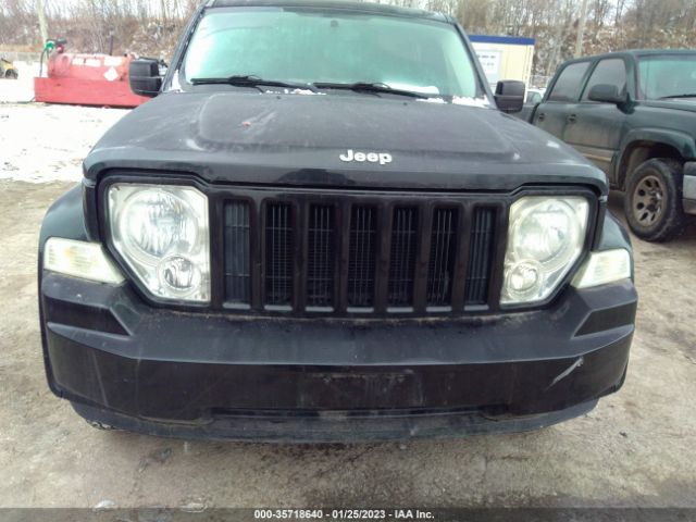 1J8GN28K39W527552 Jeep Liberty Sport