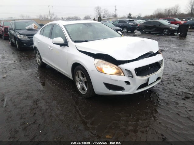 Volvo S60 T5 2012 YV1622FS5C2038982 main image