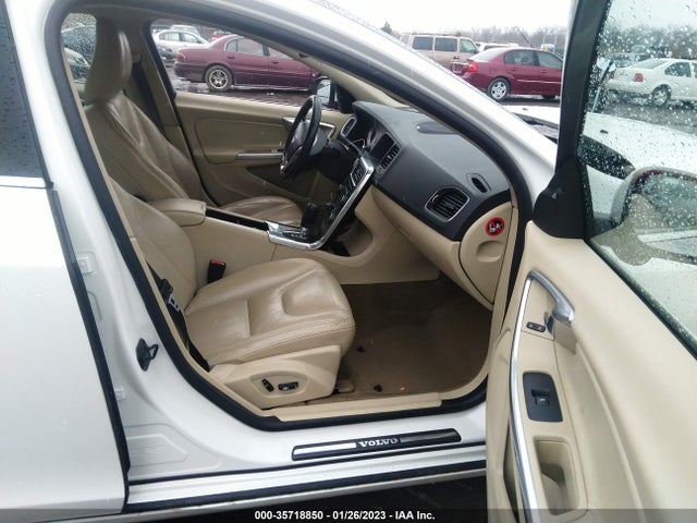 Volvo S60 T5 2012 YV1622FS5C2038982 Image 5