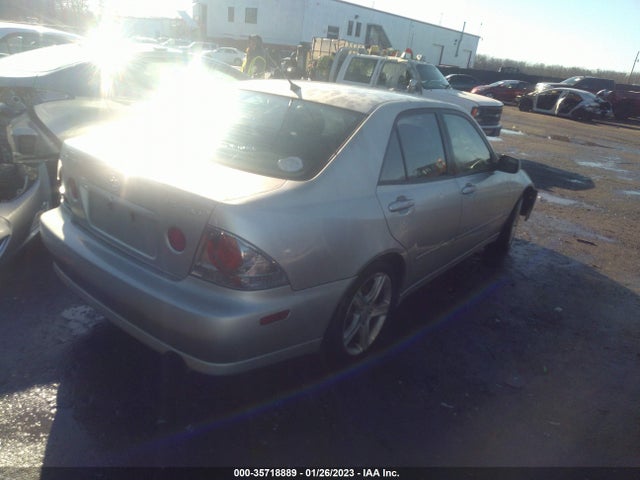 Lexus IS 300 2001 JTHBD182010015042 Image 5