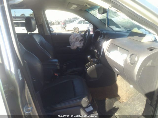 1C4NJCEB6GD755476 Jeep Compass Latitude