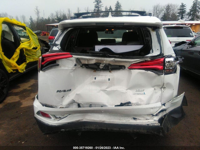2017 Toyota RAV4, VIN: JTMRJREV9HD151145