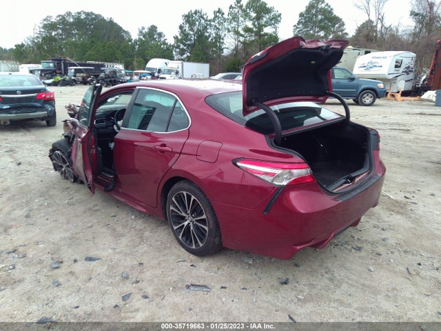 Toyota Camry 2018 4T1B11HK9JU536985 Image 4