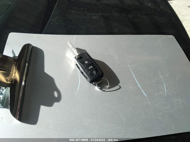 Volkswagen PASSAT S 2014 1VWAH7A38EC007621 Image 11