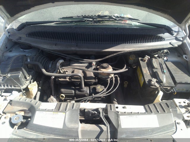 1C4GP45R45B431896 Chrysler Town & Country