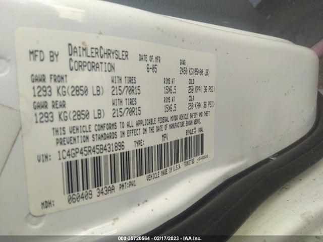 1C4GP45R45B431896 Chrysler Town & Country