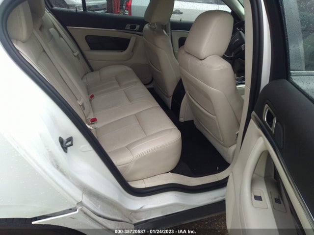 Lincoln MKS 2011 1LNHL9FT9BG600876 Image 8