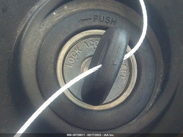 2001 LEXUS IS 300 VIN: JTHBD182010031970