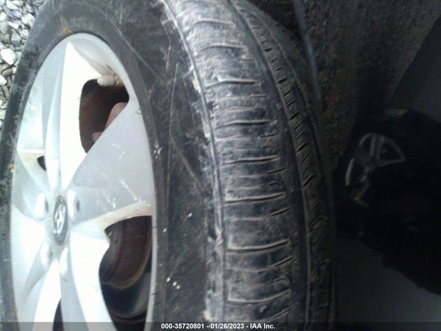 2011 HYUNDAI ELANTRA GLS VIN: 5NPDH4AE2BH035897