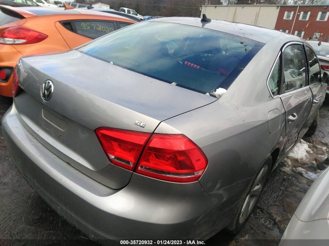 1VWBP7A37CC088115 Volkswagen Passat Se W/sunroof