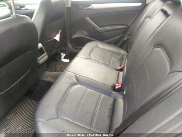 1VWBP7A37CC088115 Volkswagen Passat Se W/sunroof