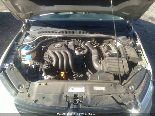 3VW2K7AJ4EM263242 Volkswagen Jetta Sedan S
