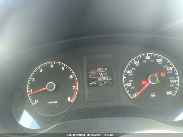 3VW2K7AJ4EM263242 Volkswagen Jetta Sedan S