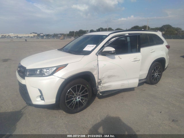 2018 Toyota Highlander, VIN: 5TDKZRFHXJS527302