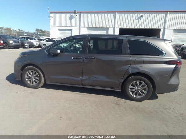 2022 Toyota Sienna, VIN: 5TDKRKEC8NS116287