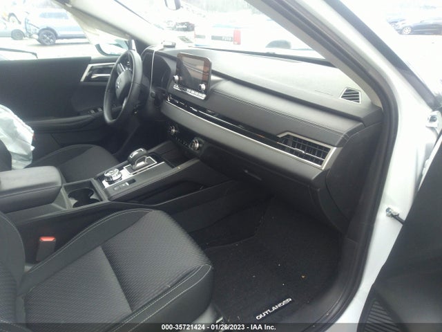 JA4J3TA81NZ066958 Mitsubishi Outlander Es