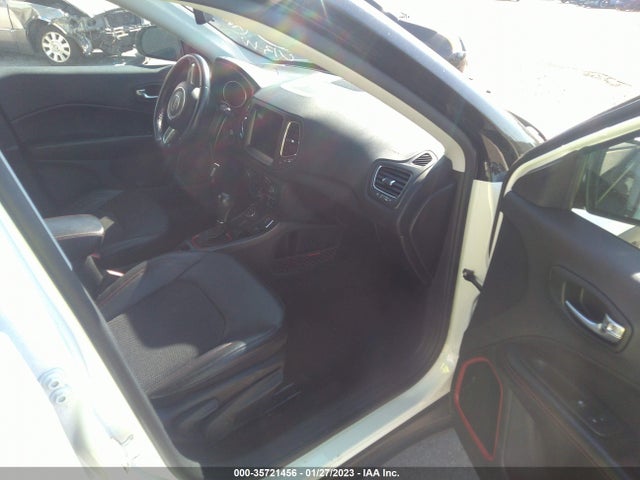 2020 Jeep Compass, VIN: 3C4NJDDB5LT171632