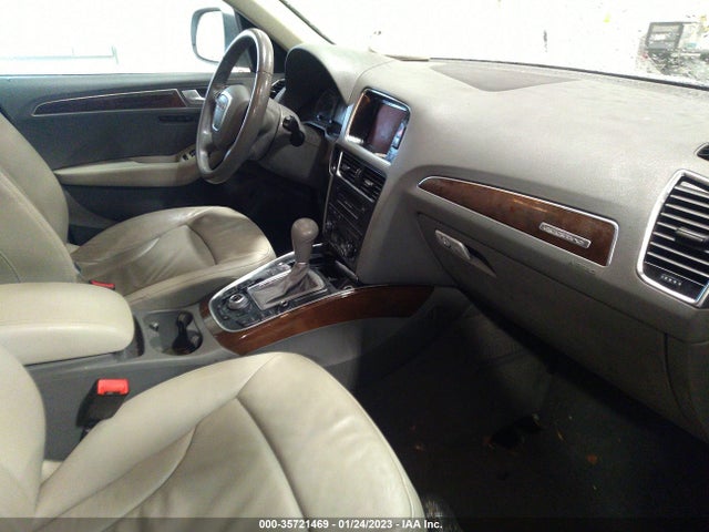 WA1LFAFP9BA030370 Audi Q5 2.0t Premium Plus