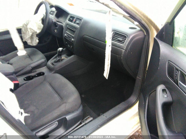 3VW2K7AJ5EM375578 Volkswagen Jetta Sedan S