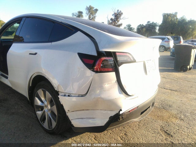 5YJYGDEE9MF296721 Tesla Model Y Long Range