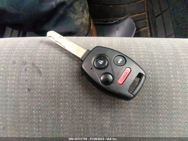 2004 HONDA ACCORD SDN DX VIN: 1HGCM56174A137601