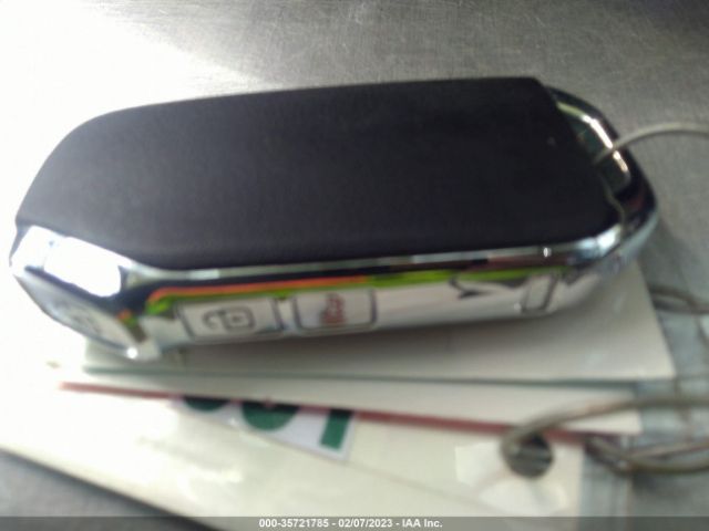 KNDEU2AA8P7397567 KIA SELTOS S