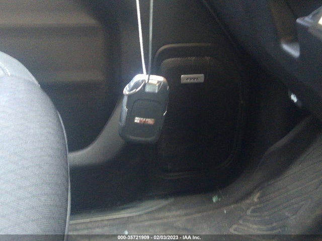 GMC Sierra 1500 Elevation 2020 1GTR9CEK6LZ216105 Image 3