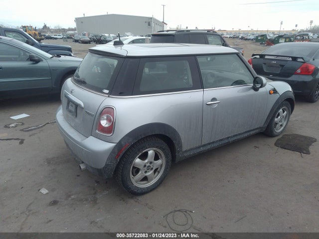 WMWSU3C54BT182001 Mini COOPER HARDTOP