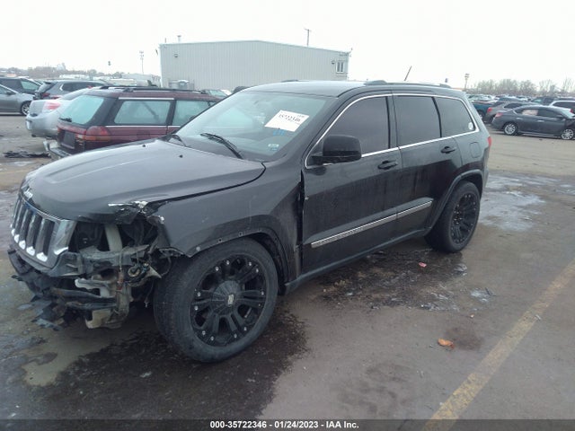 Jeep Grand Cherokee Laredo 2012 1C4RJEAT6CC300865 Image 2