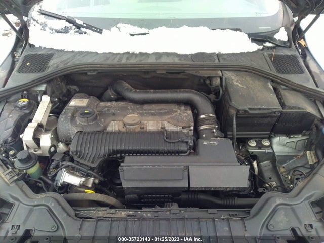 2016 Volvo V60, VIN: YV4612UM2G2001114