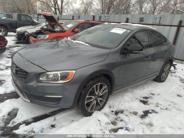 2016 Volvo V60, VIN: YV4612UM2G2001114