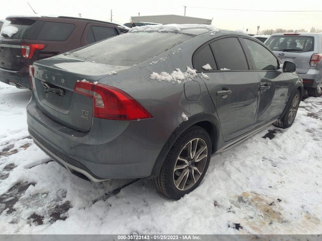 2016 Volvo V60, VIN: YV4612UM2G2001114