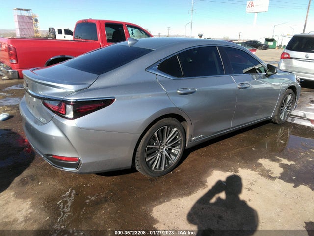 58ADA1C1XNU025906 Lexus Es Es 300h