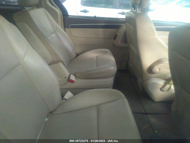 Volkswagen Routan 2010 2V4RW3D14AR294722 Image 9