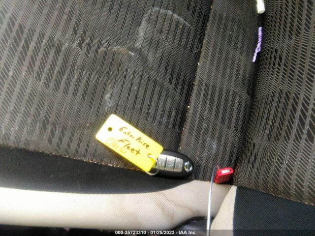 3N1CN8EV2ML807200 Nissan VERSA SV
