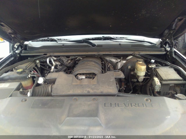 2015 Chevrolet Suburban, VIN: 1GNSCKKCXFR251221