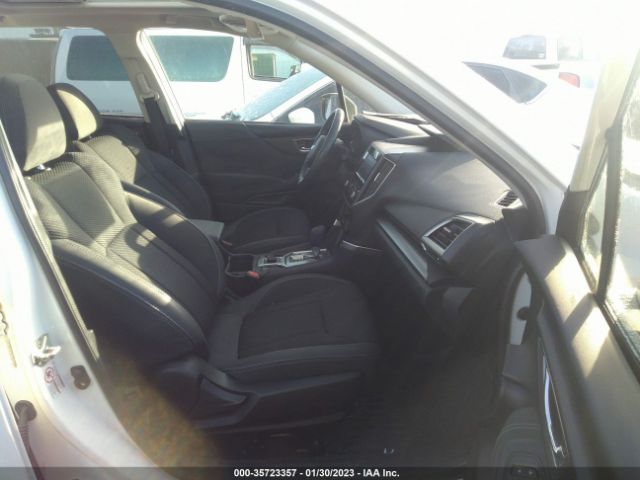 JF2SKAECXKH464219 Subaru Forester Premium