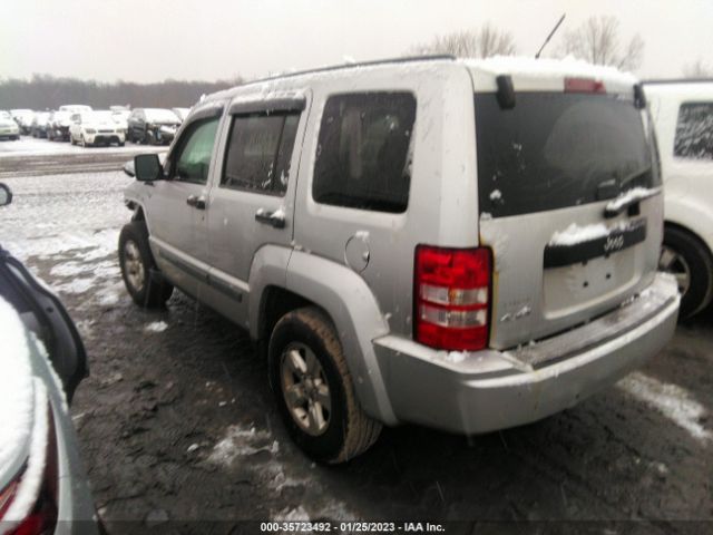 1J8GN28K99W518113 Jeep Liberty Sport