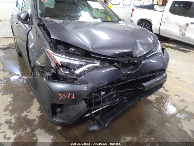 2016 Toyota RAV4, VIN: JTMDJREV0GD005712