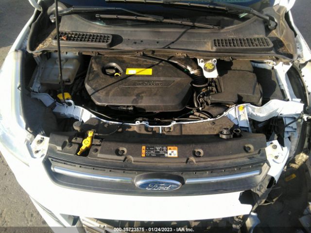 1FMCU9GXXGUA76896 Ford ESCAPE SE