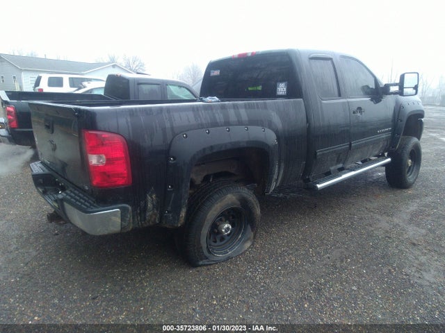 2010 CHEVROLET SILVERADO 1500 LS VIN: 1GCSKREA2AZ241578