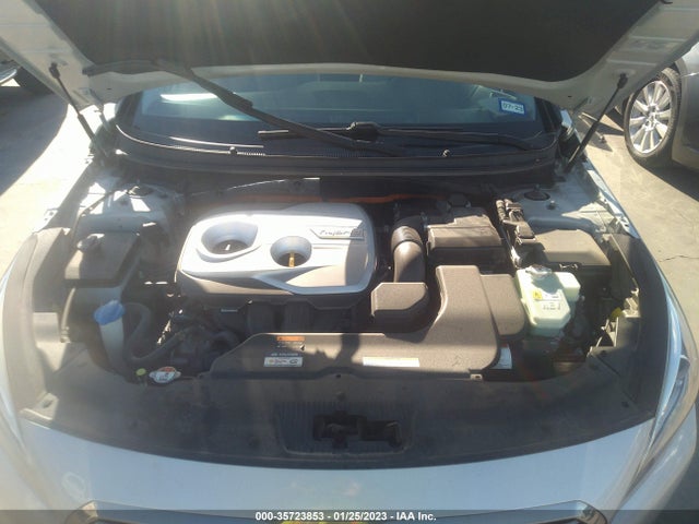 2016 Hyundai Sonata, VIN: KMHE34L11GA027376