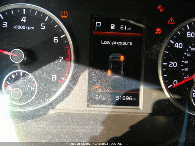 5XXG24J22MG029987 KIA K5 LX