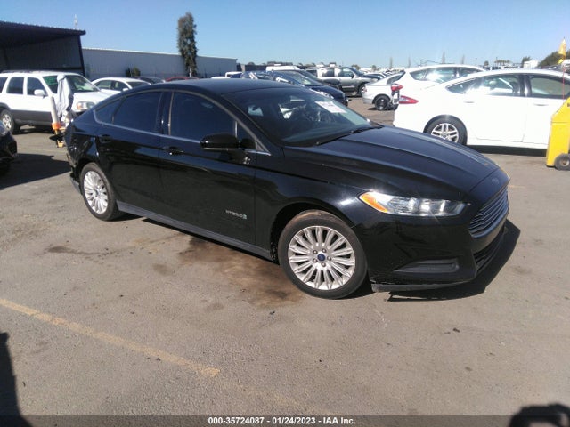 2016 3FA6P0UU4GR398672 main image