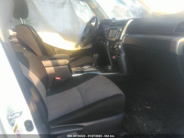 2018 Toyota 4Runner, VIN: JTEBU5JR6J5525961
