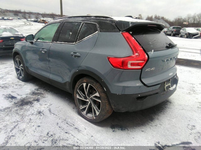 2021 Volvo XC40, VIN: YV4162UMXM2497206