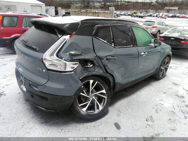 2021 Volvo XC40, VIN: YV4162UMXM2497206