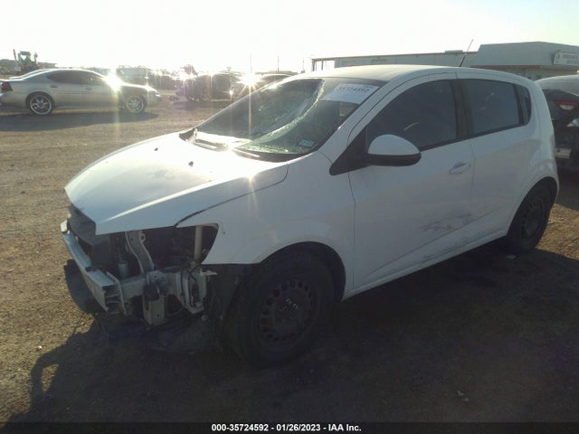 Chevrolet SONIC LS 2014 1G1JA6SH1E4140851 Image 2