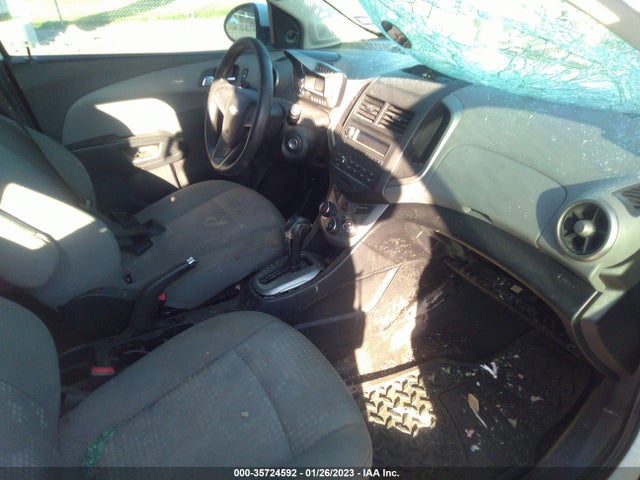 Chevrolet SONIC LS 2014 1G1JA6SH1E4140851 Image 5